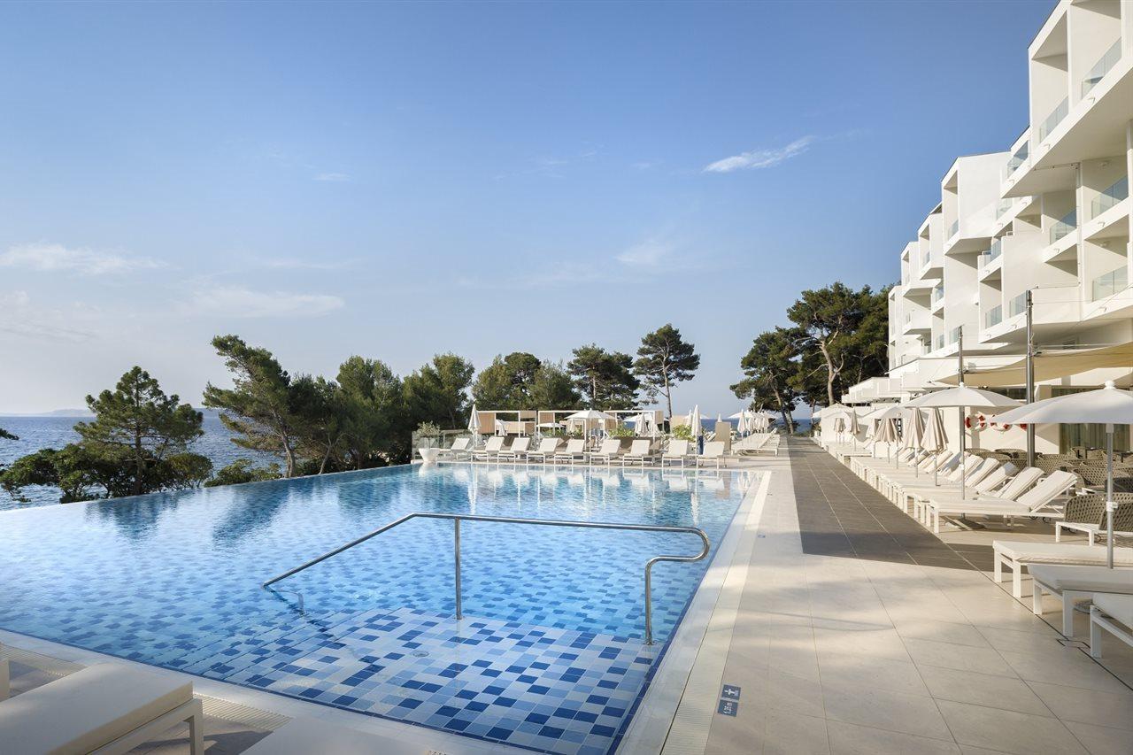 Valamar Carolina Hotel & Villas Kampor Ngoại thất bức ảnh