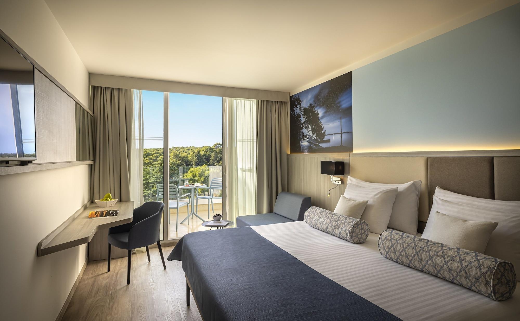 Valamar Carolina Hotel & Villas Kampor Ngoại thất bức ảnh