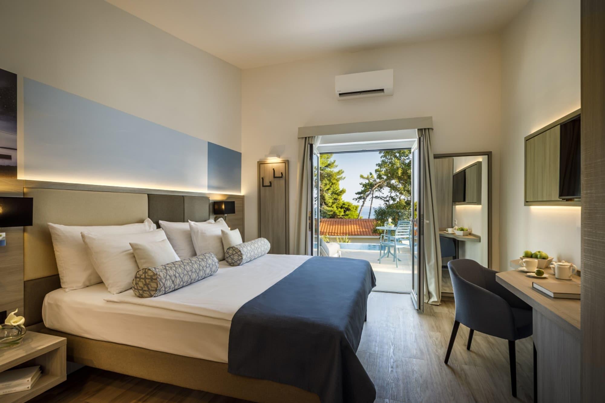 Valamar Carolina Hotel & Villas Kampor Ngoại thất bức ảnh