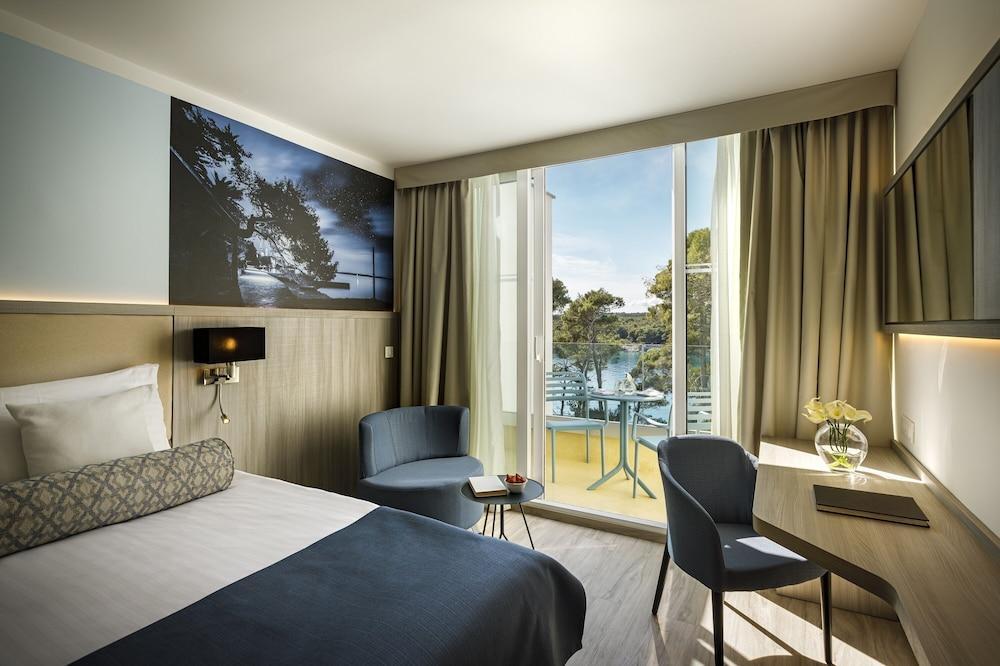Valamar Carolina Hotel & Villas Kampor Ngoại thất bức ảnh