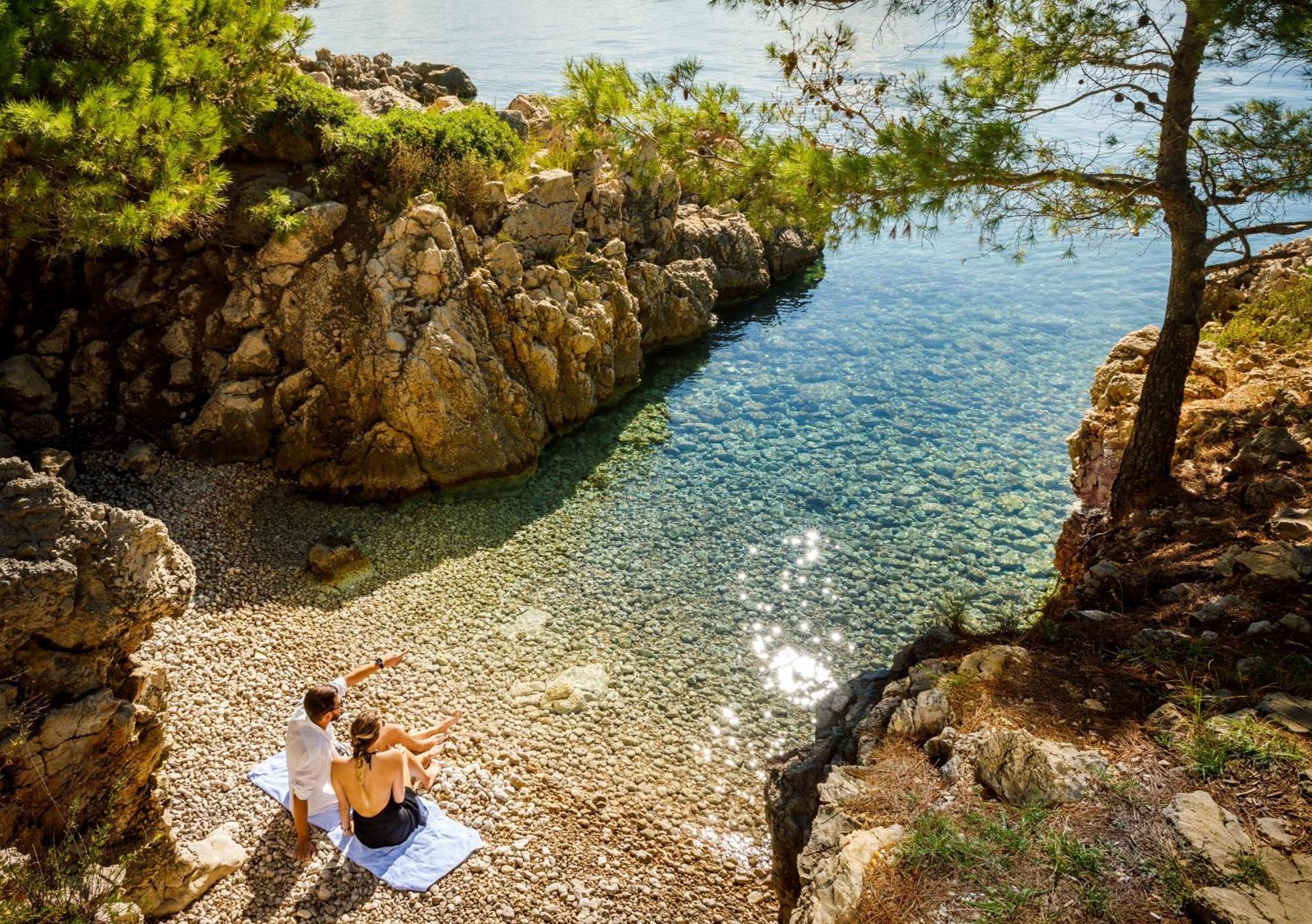 Valamar Carolina Hotel & Villas Kampor Ngoại thất bức ảnh