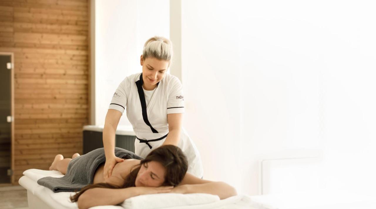 Valamar Carolina Hotel & Villas Kampor Ngoại thất bức ảnh