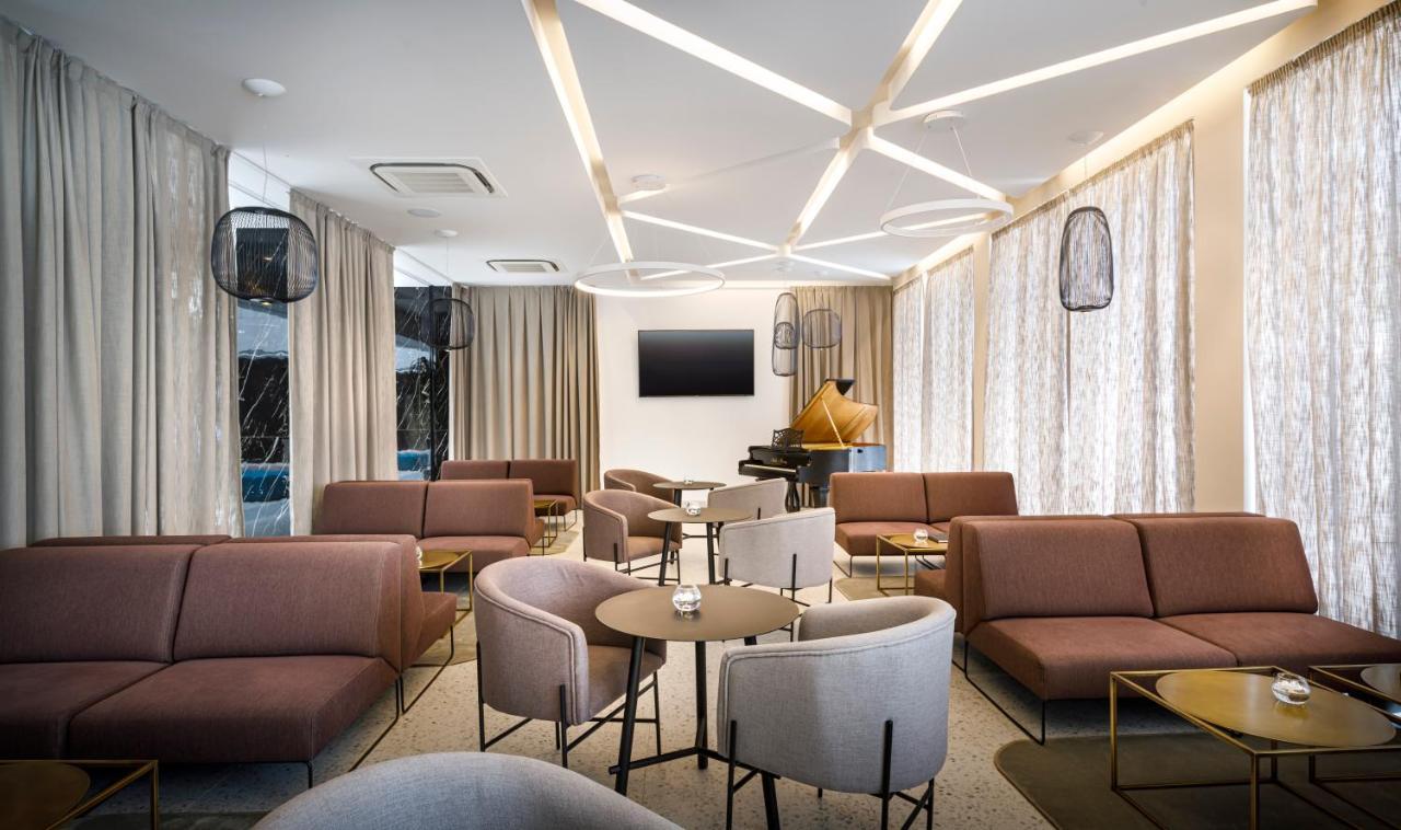 Valamar Carolina Hotel & Villas Kampor Ngoại thất bức ảnh